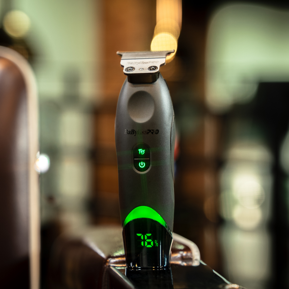 BaBylissPRO Trimmer Tomb45 con Indicador Digital de Carga- Color Negro