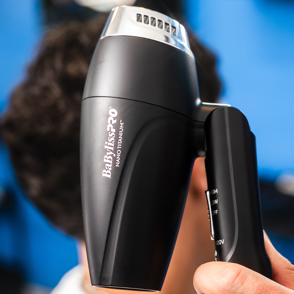 BaBylissPRO Nano Titanium™ Mini Secadora Potencia Profesional - Color Negro Mate