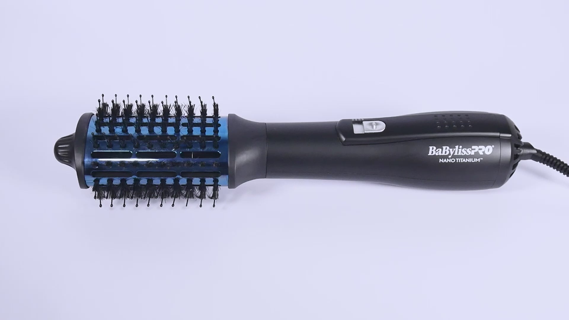 BaBylissPRO Cepillo de Aire Nano Titanium Color Negro con Azul – Secado, Volumen y Brillo en un Solo Paso